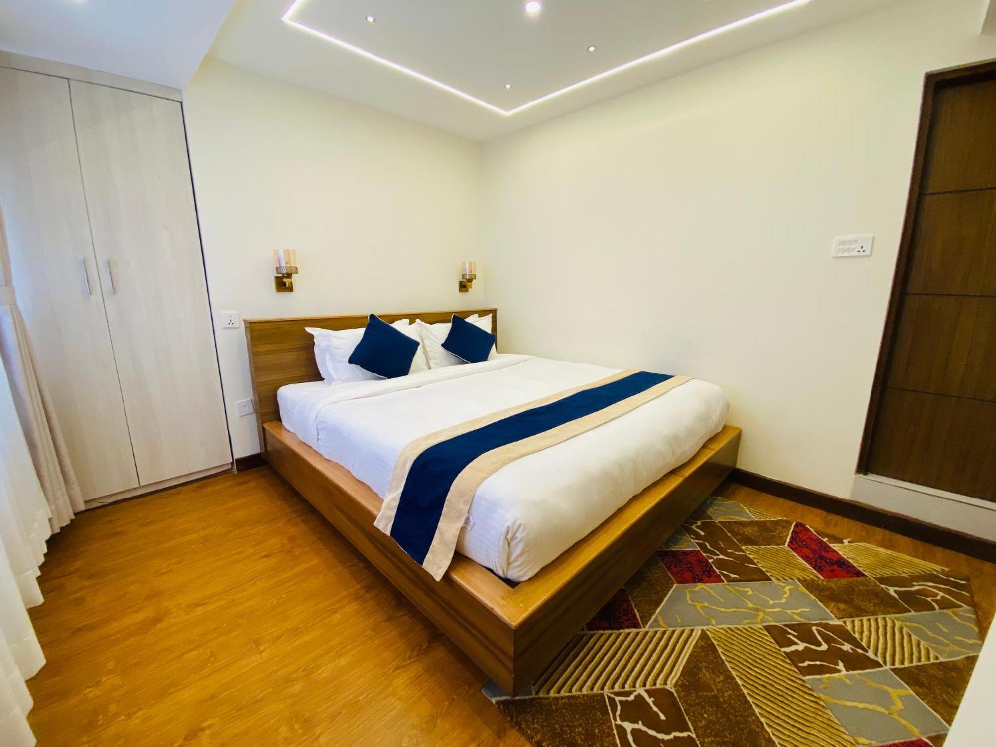 Kathmandu Business Hotel Exteriör bild